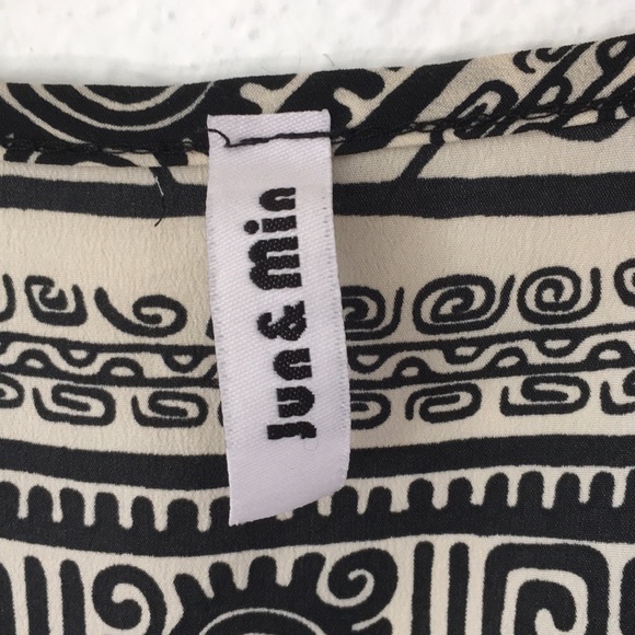 Crop Top - Jun & Min Racerback - Picture 4 of 7